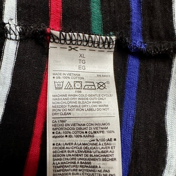 OLD NAVY, MULTICOLOR STRIPE TOP. ROUND NECK, LONG SLEEVE, SIDE SLITS. SIZE XL - Picture 6 of 6